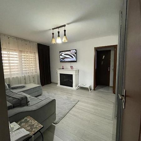 BîrladApartament Gallamar公寓 外观 照片
