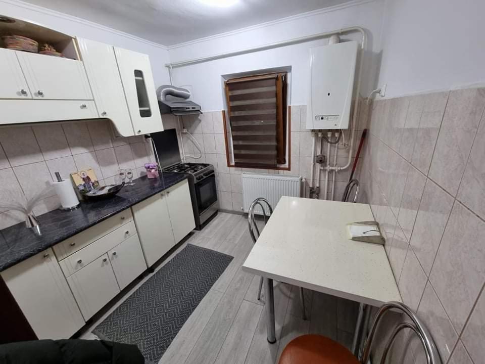 BîrladApartament Gallamar公寓 外观 照片